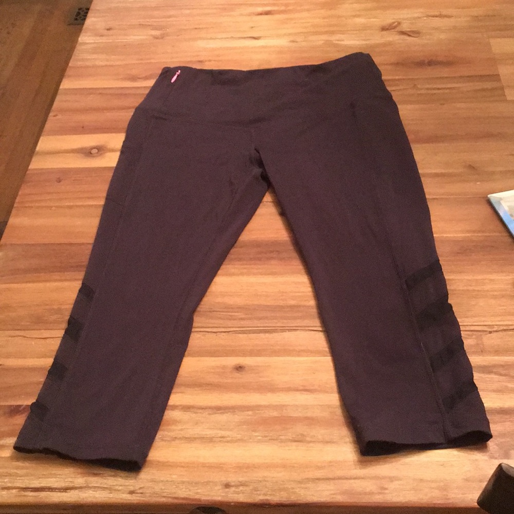 Glyder cropped yoga/running paints